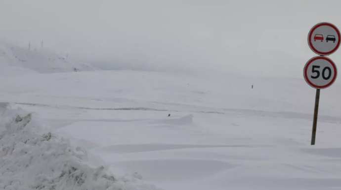 Gürcüstan-Rusiya sərhədində 3 mindən çox yük avtomobili növbə gözləyir 