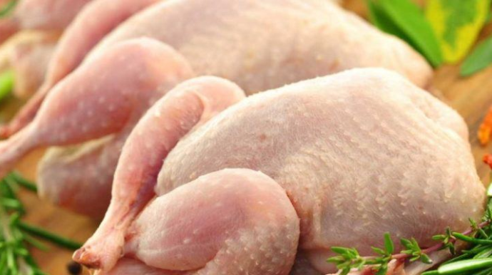 Toyuq məhsulları seçərkən nələrə diqqət etməliyik?