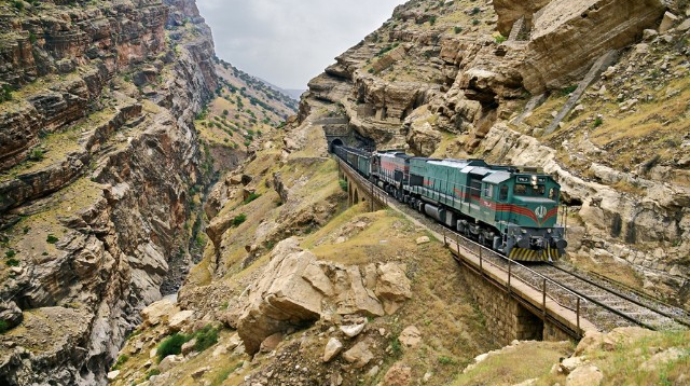 Tehran-Ankara dəmir yolu xəttinin istifadəyə veriləcəyi tarix açıqlandı