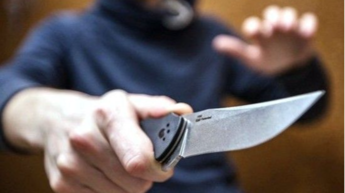 Bakıda 28 yaşlı şəxs tanışına 8 bıçaq zərbəsi vurdu