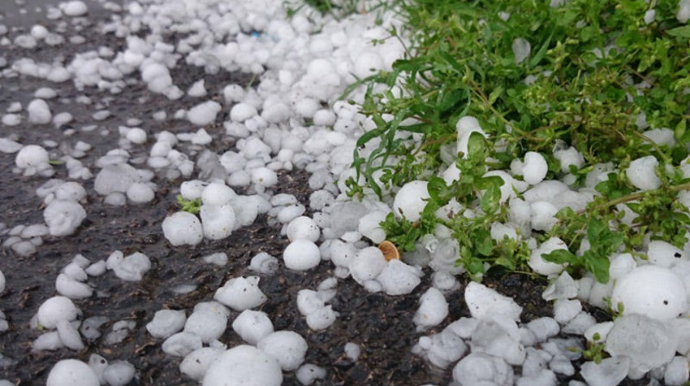 Daşkəsənə dolu düşüb - FAKTİKİ HAVA 