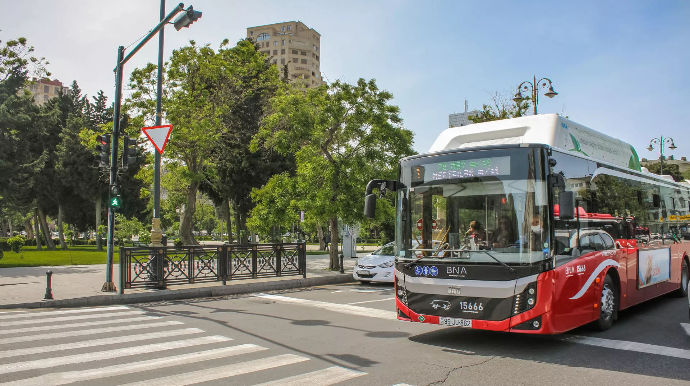 Avtobusların əks istiqamətdə hərəkəti üçün zolaqlar təşkil olunacaq - FOTO 