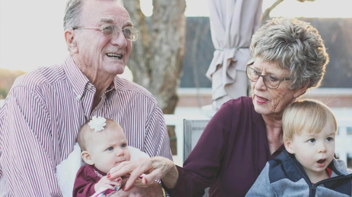 Yüz yaşını keçənlərin sayında rekord: Uzunömürlülüyün sirri tapılırmı? 