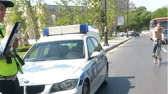Yol hərəkəti qaydaların pozulmasına görə tətbiq edilmiş cərimələrin məbləği açıqlanıb