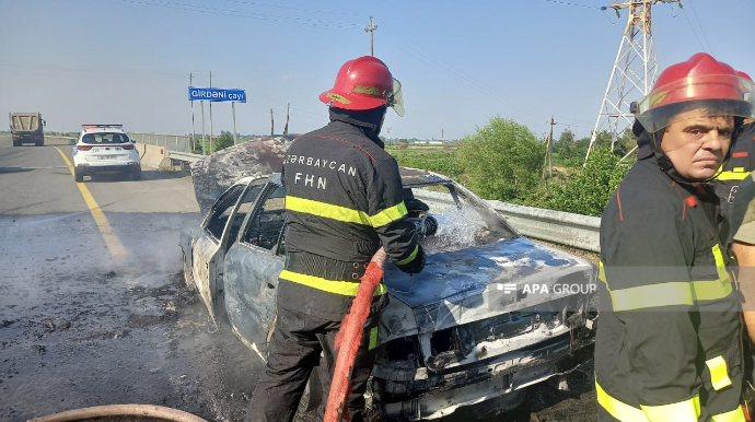 Lənkəranda "ASAN xidmət"in əməkdaşı olan qazinin avtomobili yandı  - VİDEO - FOTO