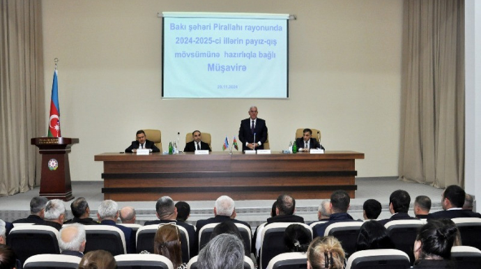 Bakıda qarlı havalara hazırlıqla bağlı müşavirələr keçirildi 