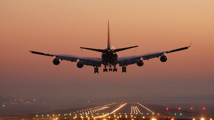 Rusiyada "Boeing 767" təyyarəsi qəza enişi edib