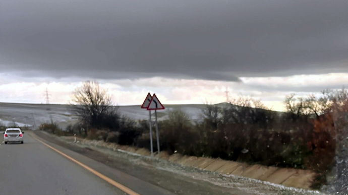 Bakı-Şamaxı yolunda eyni nişanlar niyə iki dəfə basdırılıb? - VİDEO