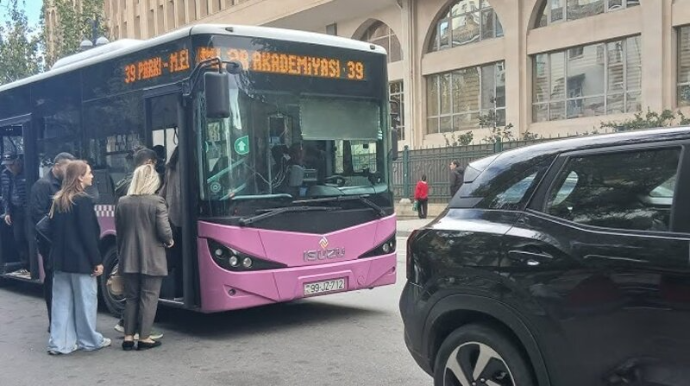 AYNA sərnişinlərin iki avtobusla bağlı şikayətlərinə aydınlıq gətirdi 