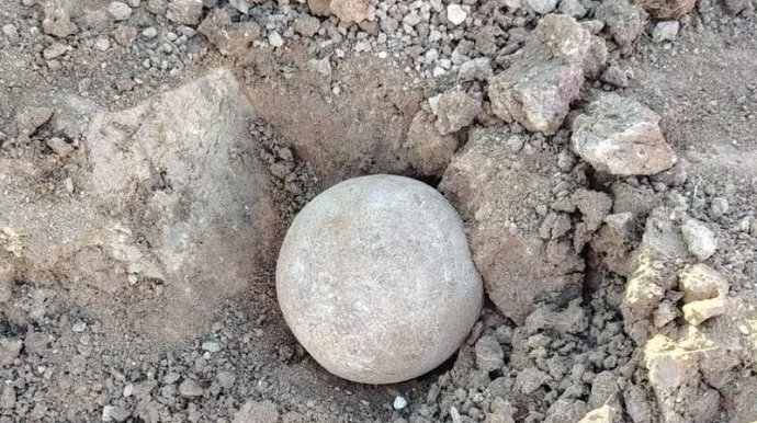 Cənubi Qafqazda analoqu olmayan daş kürə aşkarlandı - FOTO 