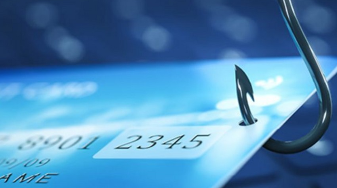 Bank kartlarının talanmasına görə şikayətlərə 24 saat ərzində baxılacaq 