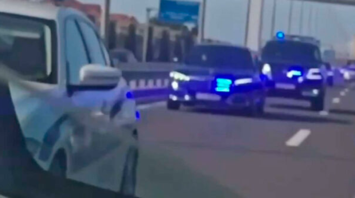 Adı biznes və tikinti imperiyası ilə hallanan Baş nazirin korteji – VİDEO 