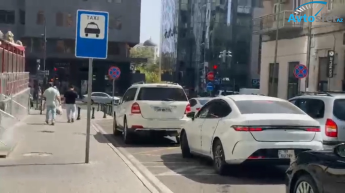 “Taksi duracaqları olan hissələrə kamera qoyulsa, sürücülər çəkinər” – ŞİKAYƏT - VİDEO 