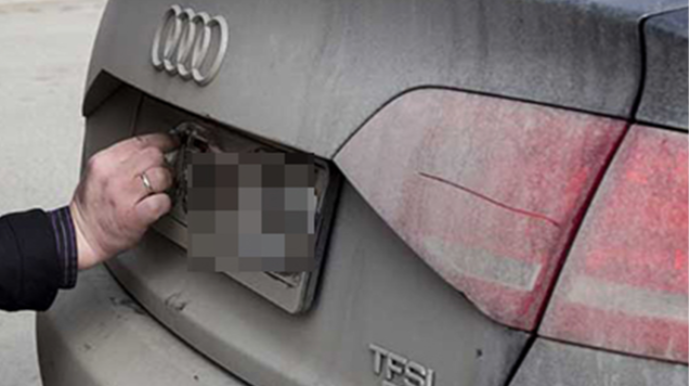 Maşın nömrəsini çıxarıb yerinə vatsap nömrəsi taxırlar - Yeni dələduzluq 