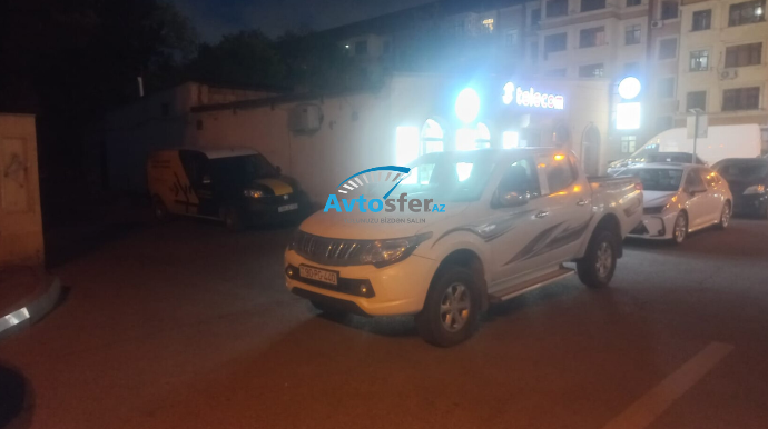 Maşını elə yerdə saxladı ki, giriş bağlandı - FOTO  