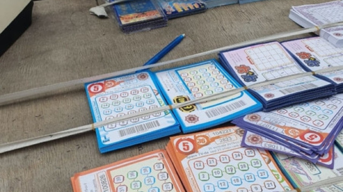 Bakıda marketdən lotereya biletləri oğurlandı