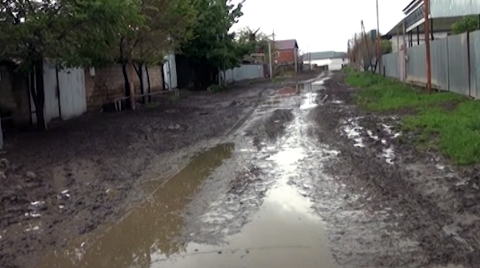 Masallının Təklə kəndinin əsas yolu tamamilə dağılıb - VİDEO 