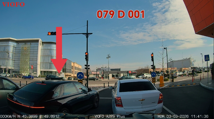 Özünü "avtoş" kimi aparan səfirliyin sürücüsü təhlükə yaratdı  - VİDEO