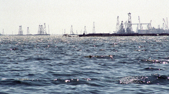 Abşeron yarımadası və Xəzər sahiliboyu ərazilərdə çirklənmələr var