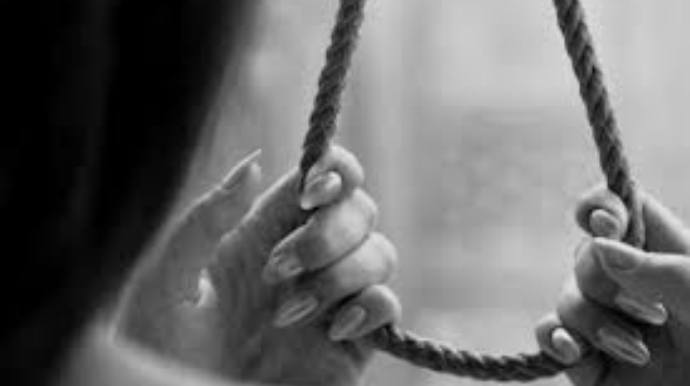 Bakıda 14 yaşlı qız intihar etdi