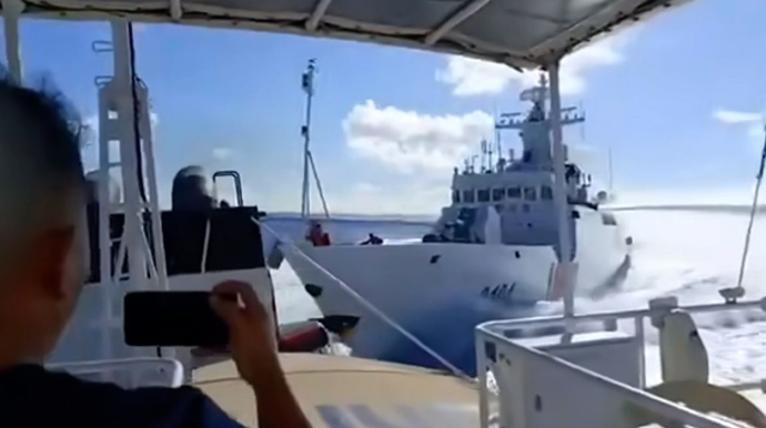 Çin sahillərində gəmilər toqquşdu 