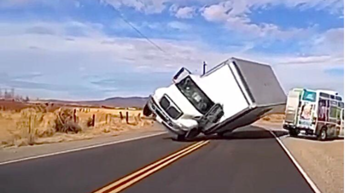 İdarəetməni itirib ikitəkər qalxdı və ... ANBAAN VİDEO 