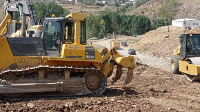 Azərbaycanda dəhşətli uçqun- 4 kəndin yolu bağlandı  - VİDEO