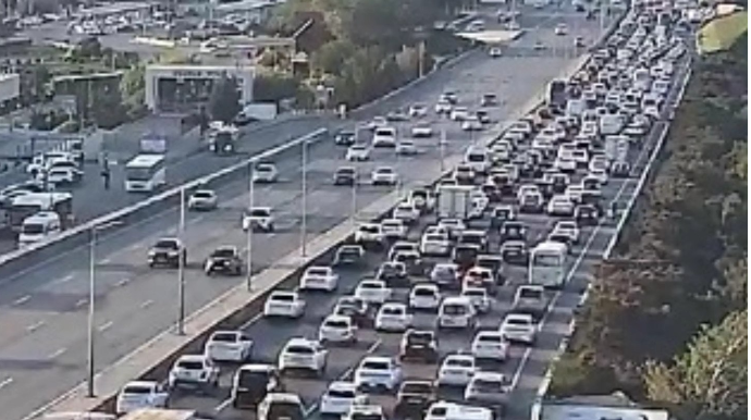 Bakıda 19 istiqamətdə tıxac var - SİYAHI 