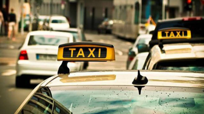 Bakıda "hotel işçisi" taksi sürücülərini belə aldatdı  - VİDEO