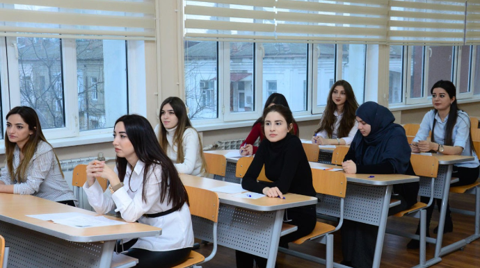 Dövlət sifarişi ilə oxuyan tələbələrdən ödəniş tələb edilə bilməz - RƏSMİ 