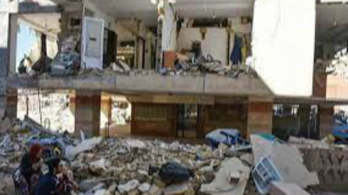 İranda zəlzələdə yaralananların sayı 800-ü ötdü  - YENİLƏNİB