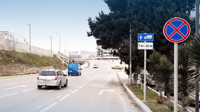 Реорганизовано дорожное движение на перекрестке в Баладжары - ФОТО