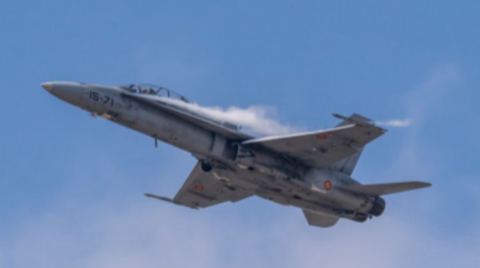 Döyüş tapşırığı yerinə yetirən qırıcı qəzaya uğradı 