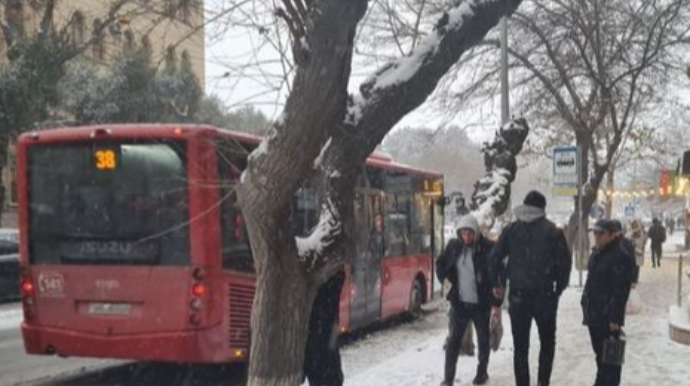 БТА: Автобусы всех регулярных маршрутных линий вышли в рейс