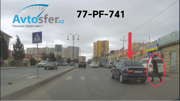 Sürücü piyadanı görsə də dayanmadan hərəkətinə davam etdi  - VİDEO