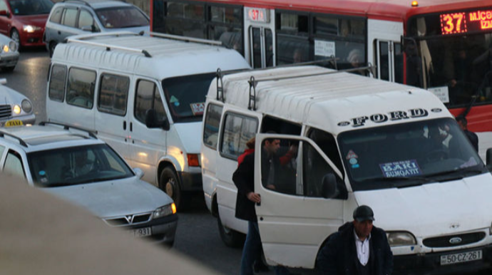 Bu yolda qanunsuz sərnişindaşıma fəaliyyətinə nəzarət icra olunmur? - AÇIQLAMA + FOTO 