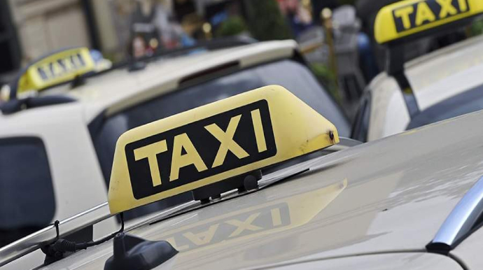 Nyu-Yorkda taksi sürücüsü səkidə 4 nəfəri vurub 