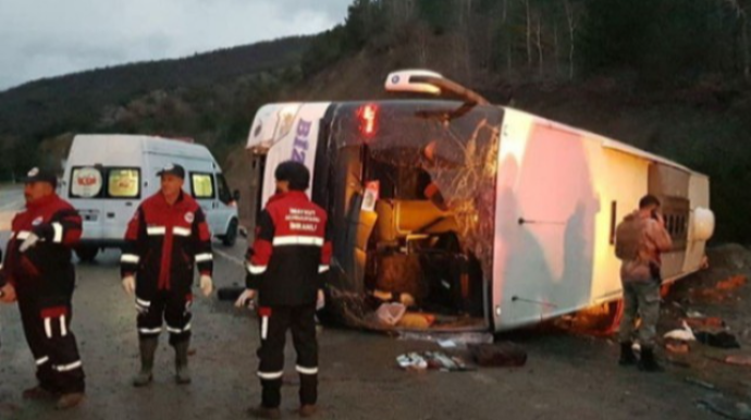 Türkiyədə avtobus aşdı: 8 ölü, 35 yaralı 