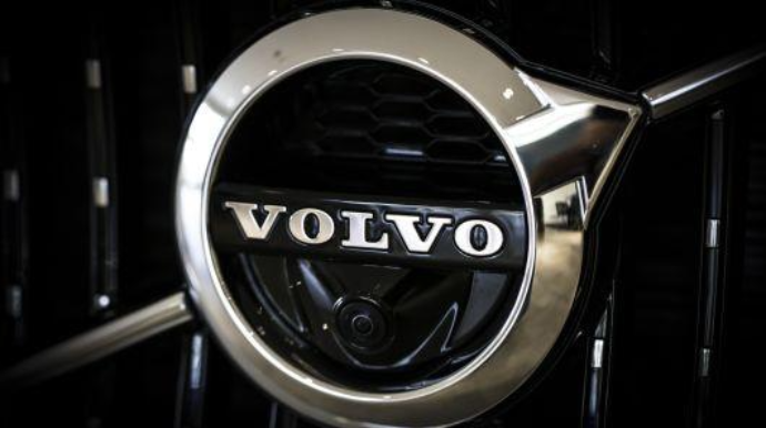 "Volvo" iki zavodda istehsalı dayandırır