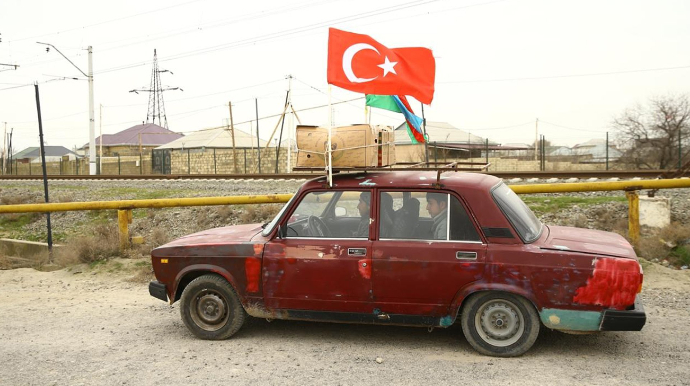 Öz köhnə avtomobili ilə məşhurlaşan Sərvər Türkiyəyə gedir – ÖZÜNDƏN AÇIQLAMA 