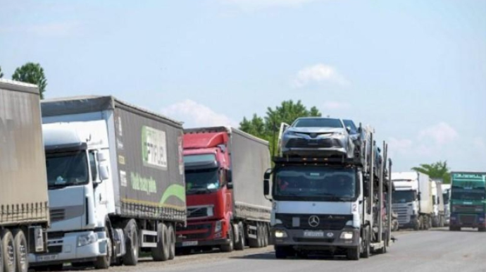 "Qırmızı Körpü”  gömrük postunda 450 avtomobil gözləyir