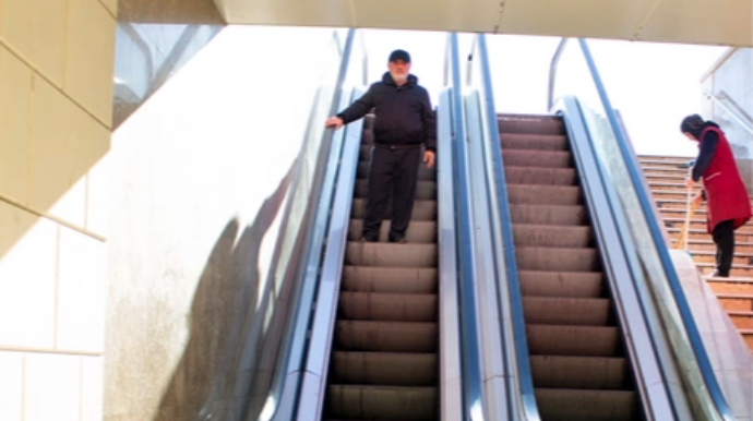 Почему эскалаторы у станции "Сахиль" не работают месяцами? - ВИДЕО