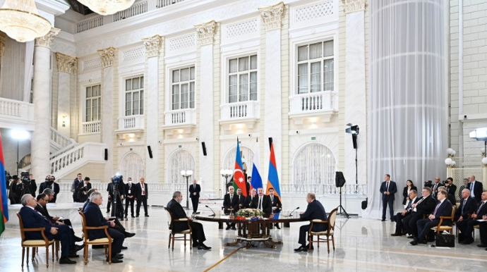Azərbaycan, Rusiya və Ermənistan liderlərinin üçtərəfli görüşünə dair birgə bəyanat dərc olunub   - FOTO