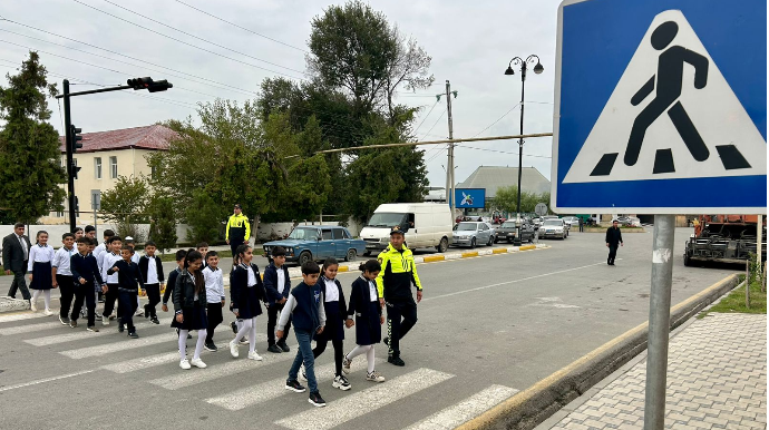Zərdabda “Diqqət, uşaqlar!” aylığı çərçivəsində görüş keçirilib  - FOTO