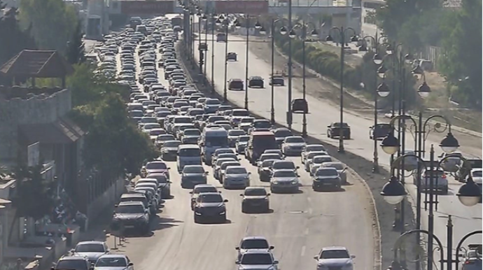 Tətil bitdi, tıxac başladı - SİYAHI