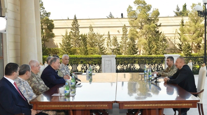Prezident İlham Əliyev Türkiyənin Milli Müdafiə nazirini qəbul edib  - FOTO