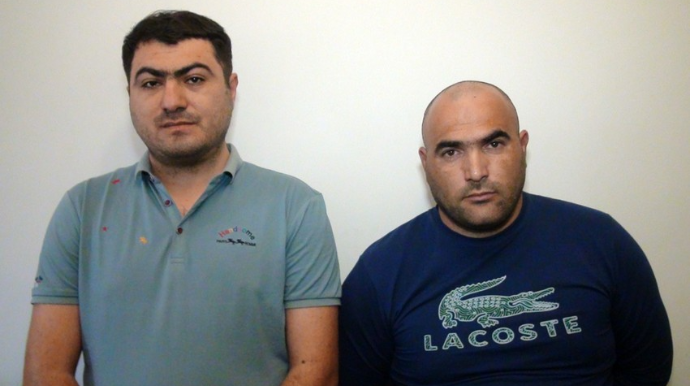 Sosial şəbəkədə vətəndaşlara qarşı dələduzluq edən əmioğlular tutulub