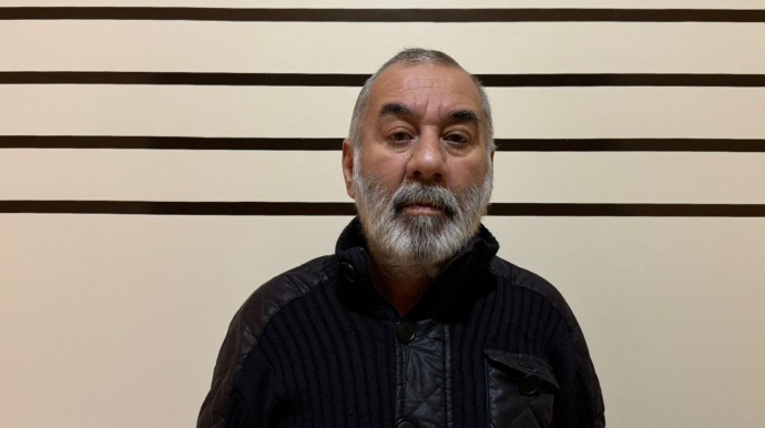 Dövlət qurumunda işə düzəltmək adı ilə dələduzluq etdi, HƏBS OLUNDU - FOTO