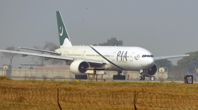 Pakistanda buna görə 322 reys ləğv edildi 