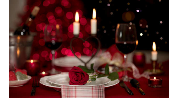 “Sevgililər Günü”nü kafedə qeyd edən şəxslər cəzalandırıldI  - VİDEO